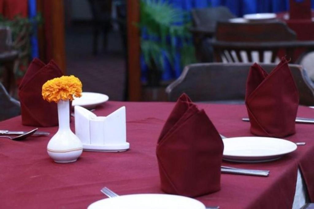 Hotel Mountain Kathmandu Exterior foto